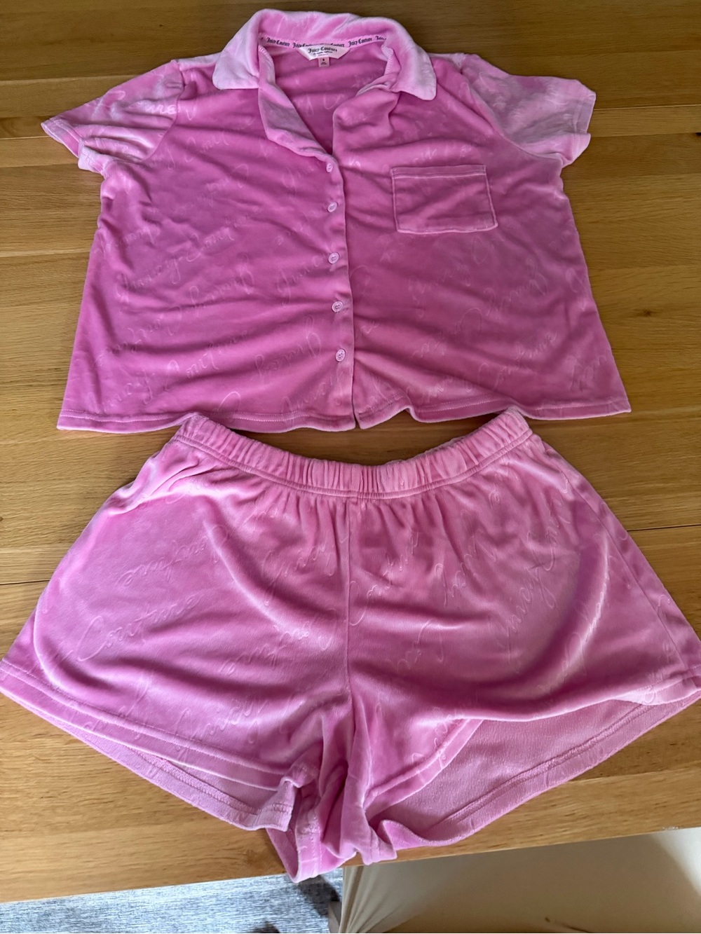 Juicy Couture Pink Velour Short Sleeve Pajama Set
